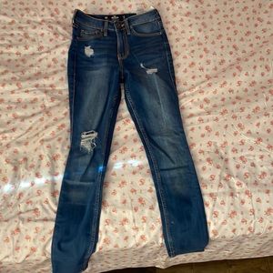 hollister mini ripped skinny jeans